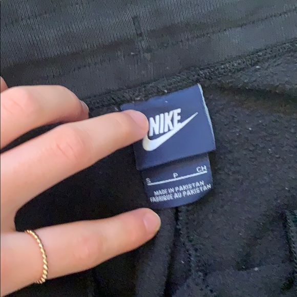 Unisex Small Black Nike Sweatpants - Picture 3 of 3